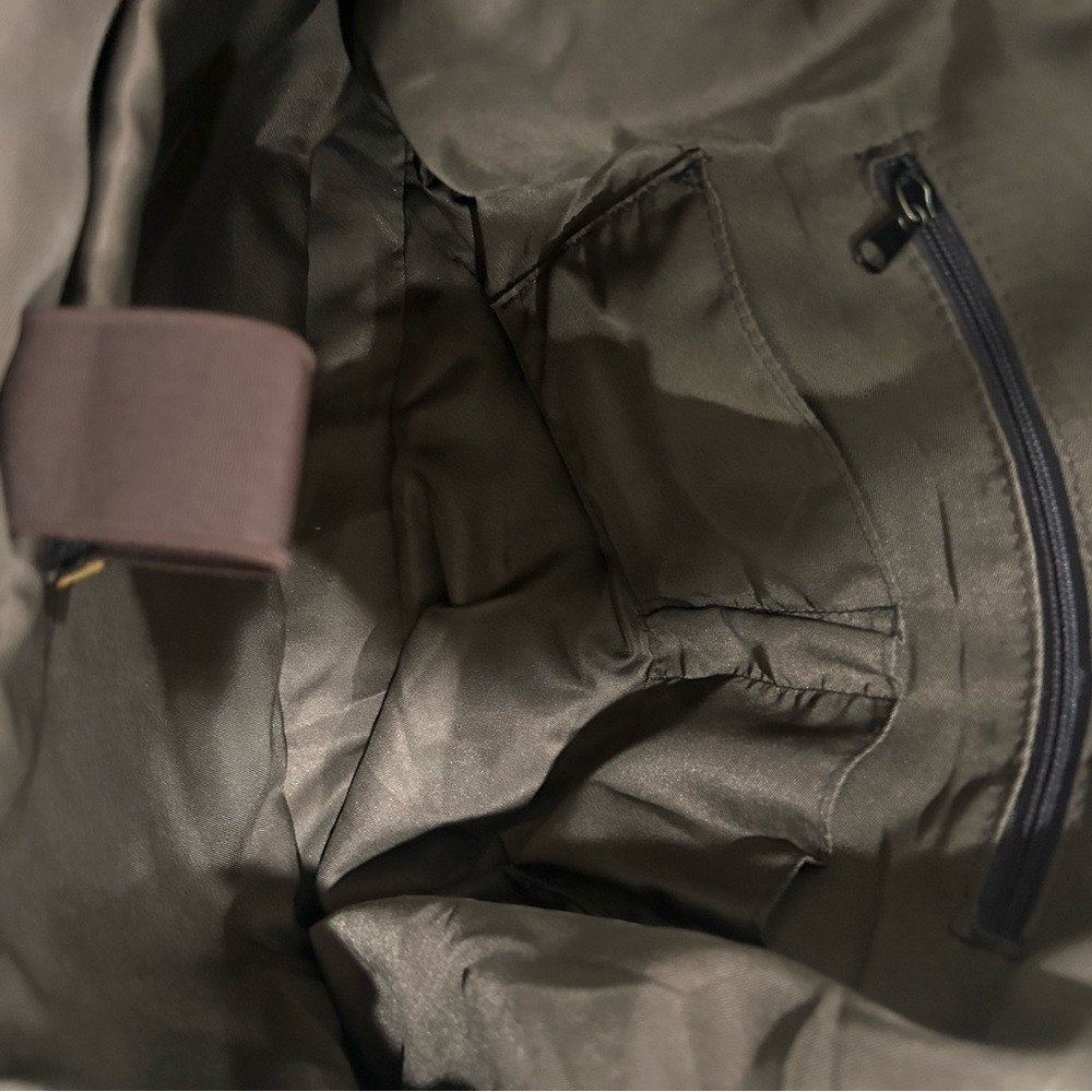 Vaschy High Capacity Laptop Bag - Picture 7 of 14